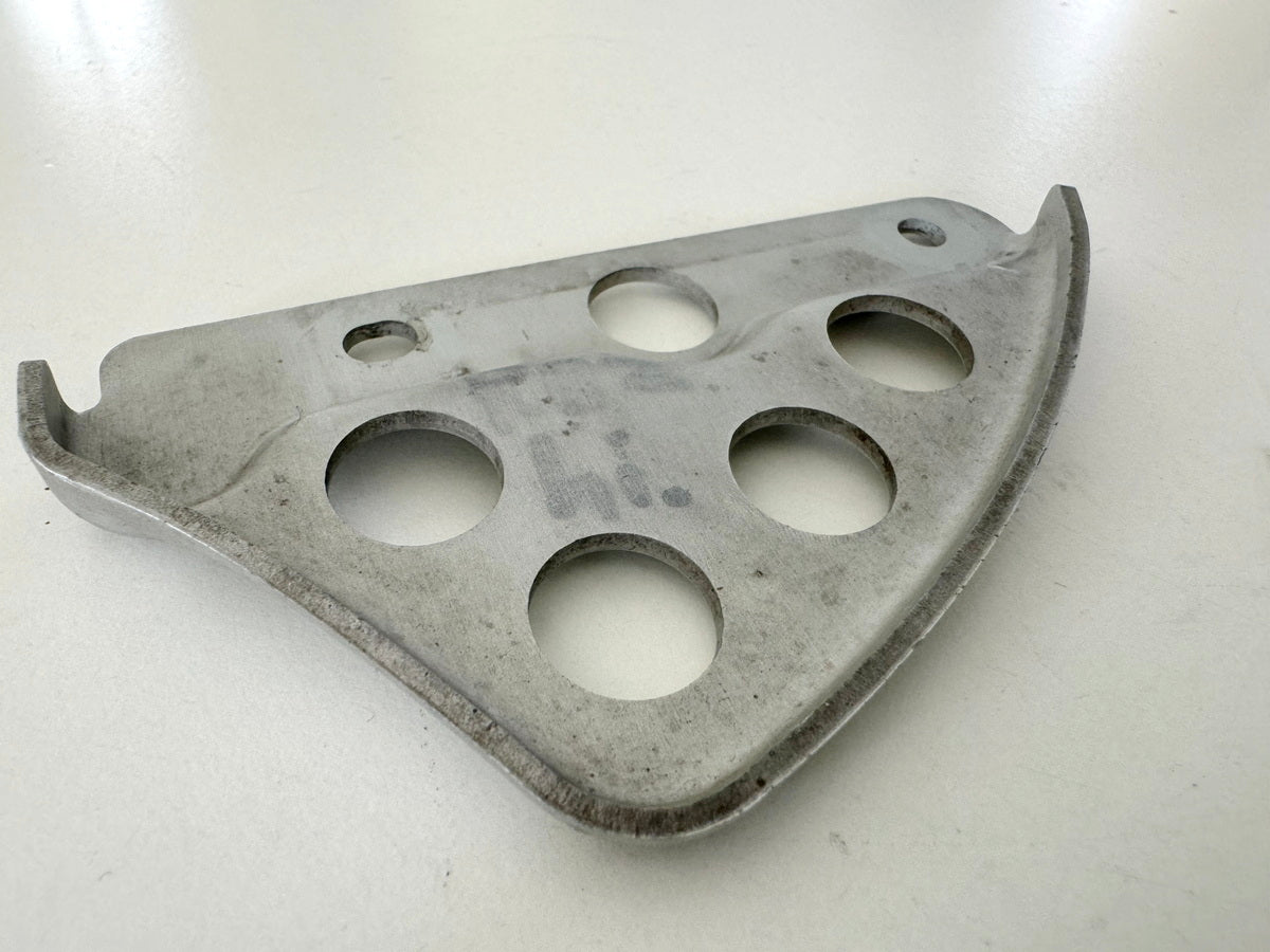 YAMAHA TT 600 E 4GV (4LW) Rear Brake Caliper Cover Trim Panel