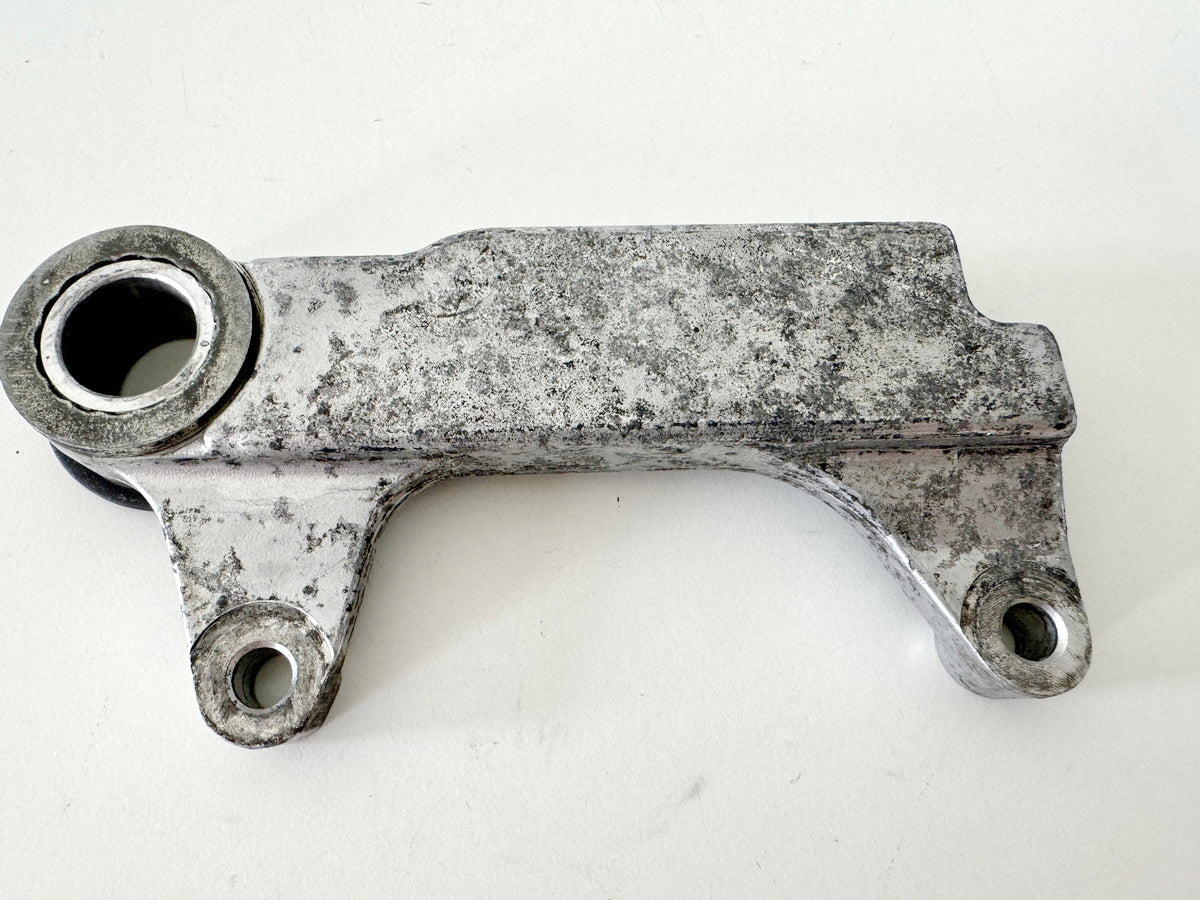 YAMAHA TT 600 E 4GV (4LW) Anchor plate rear caliper holder brake anchor plate