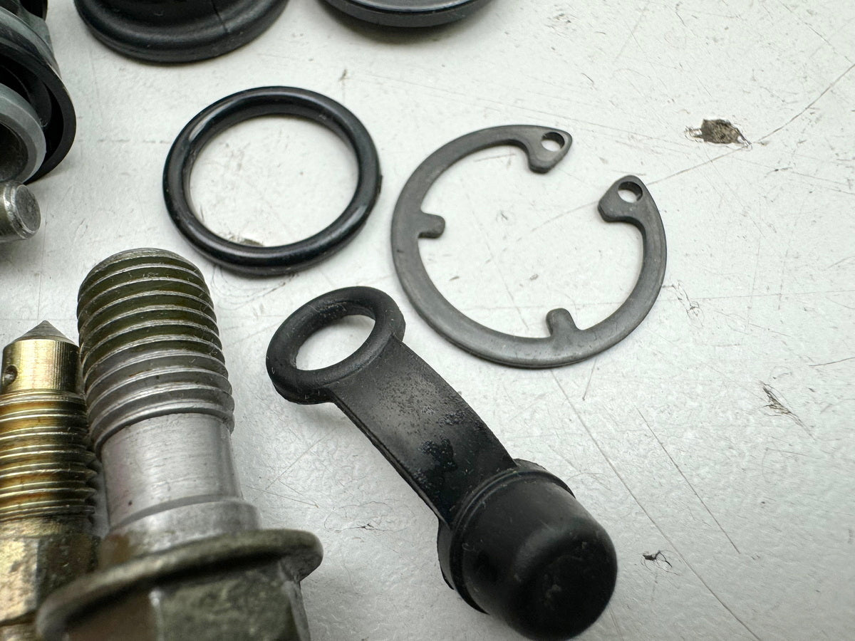 KAWASAKI ZX10R ZXT00D Schelle Klemme Bremskolben für Bremszylinder vorn 06-07