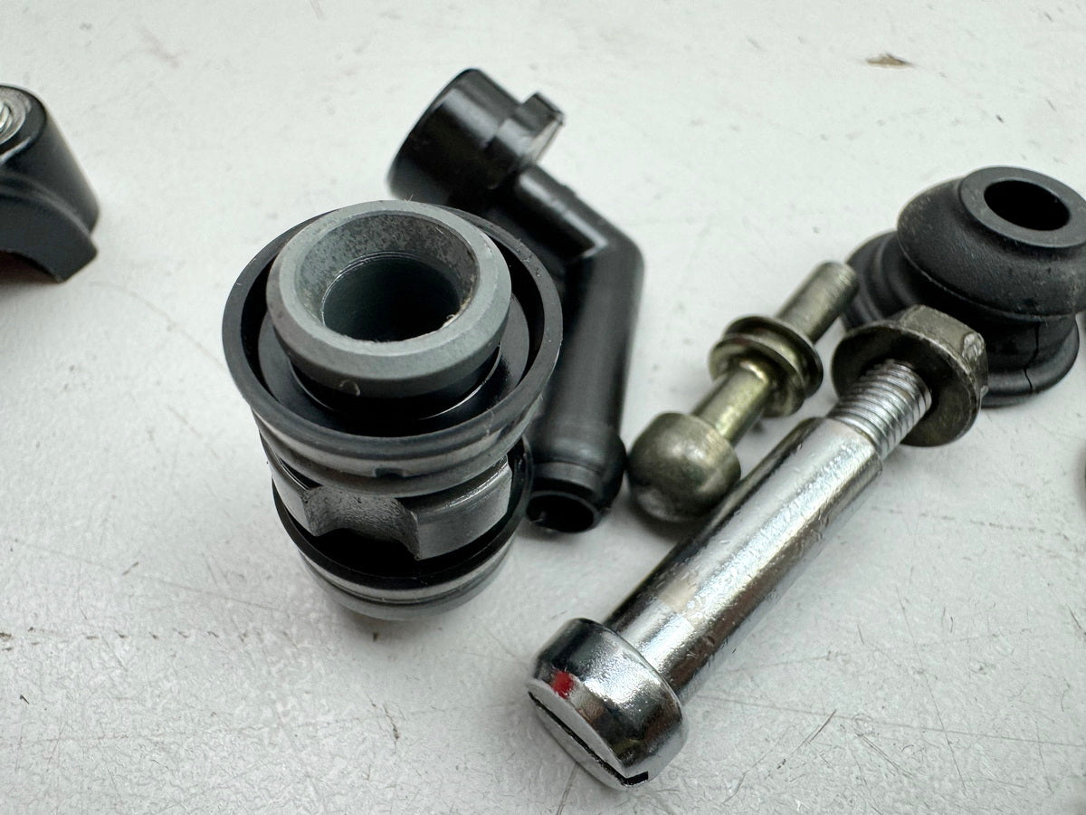 KAWASAKI ZX10R ZXT00D Schelle Klemme Bremskolben für Bremszylinder vorn 06-07