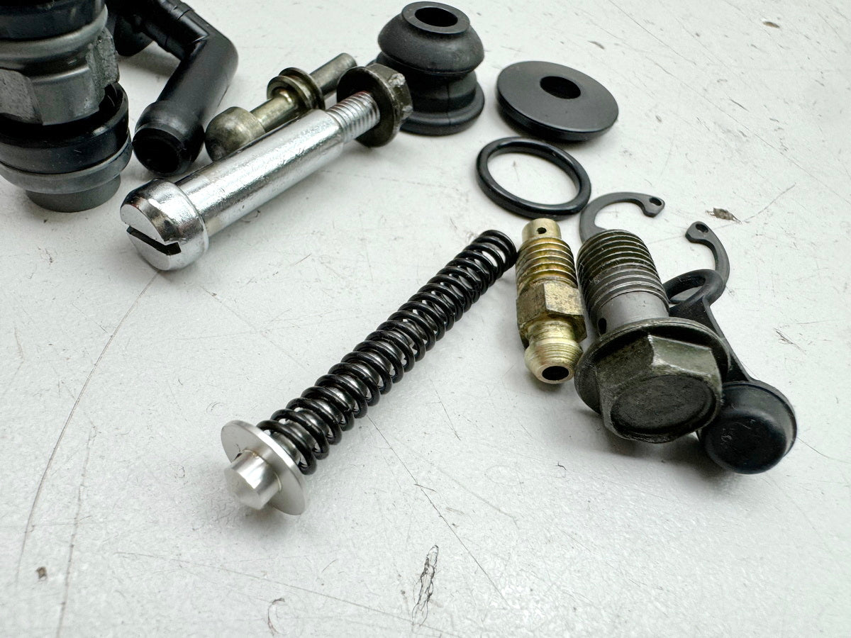 KAWASAKI ZX10R ZXT00D Schelle Klemme Bremskolben für Bremszylinder vorn 06-07
