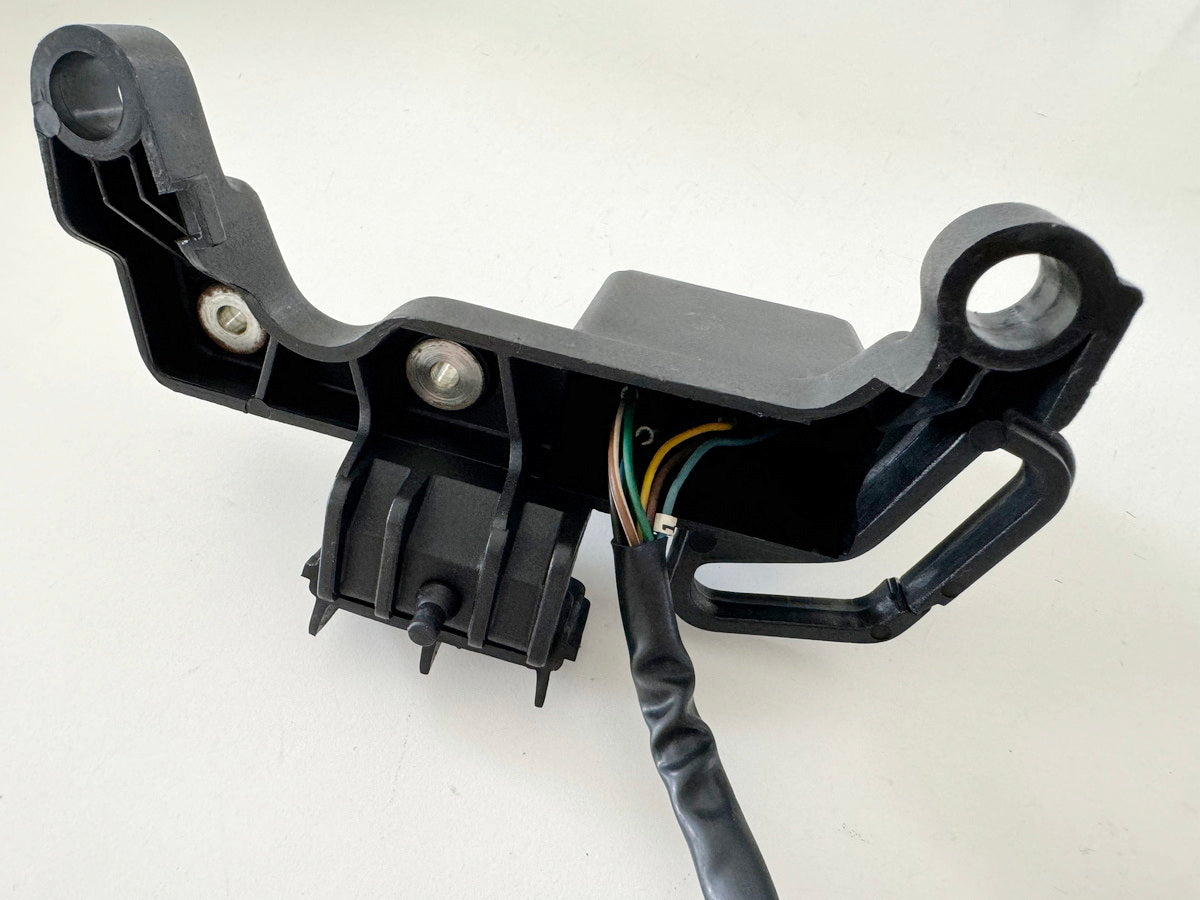 YAMAHA TT 600 E 4GV (4LW) Cockpit Indicator Light Holder for Speedometer