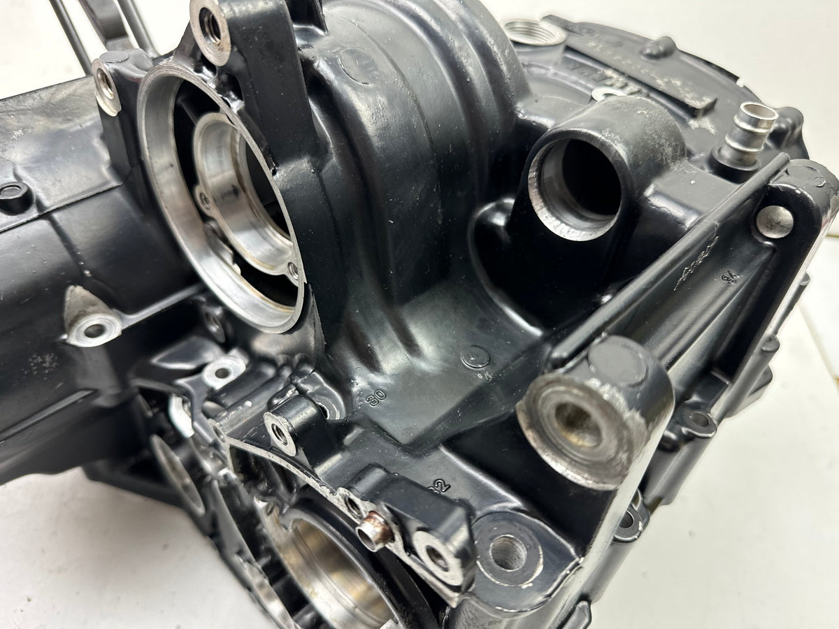 YAMAHA FZX 750 2MU (2JE) Engine Housing Crankcase