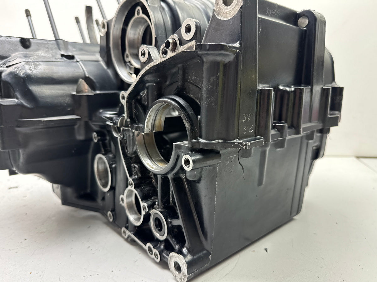 YAMAHA FZX 750 2MU (2JE) Engine Housing Crankcase