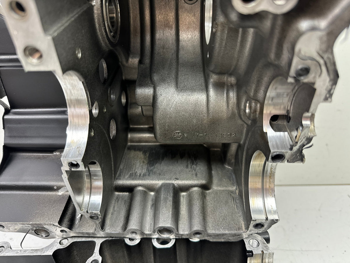 YAMAHA FZX 750 2MU (2JE) Engine Housing Crankcase