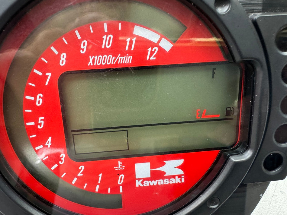 KAWASAKI Z 1000 ZRT00A Tacho Cockpit Instrumente Speedometer 35417 km 03-06