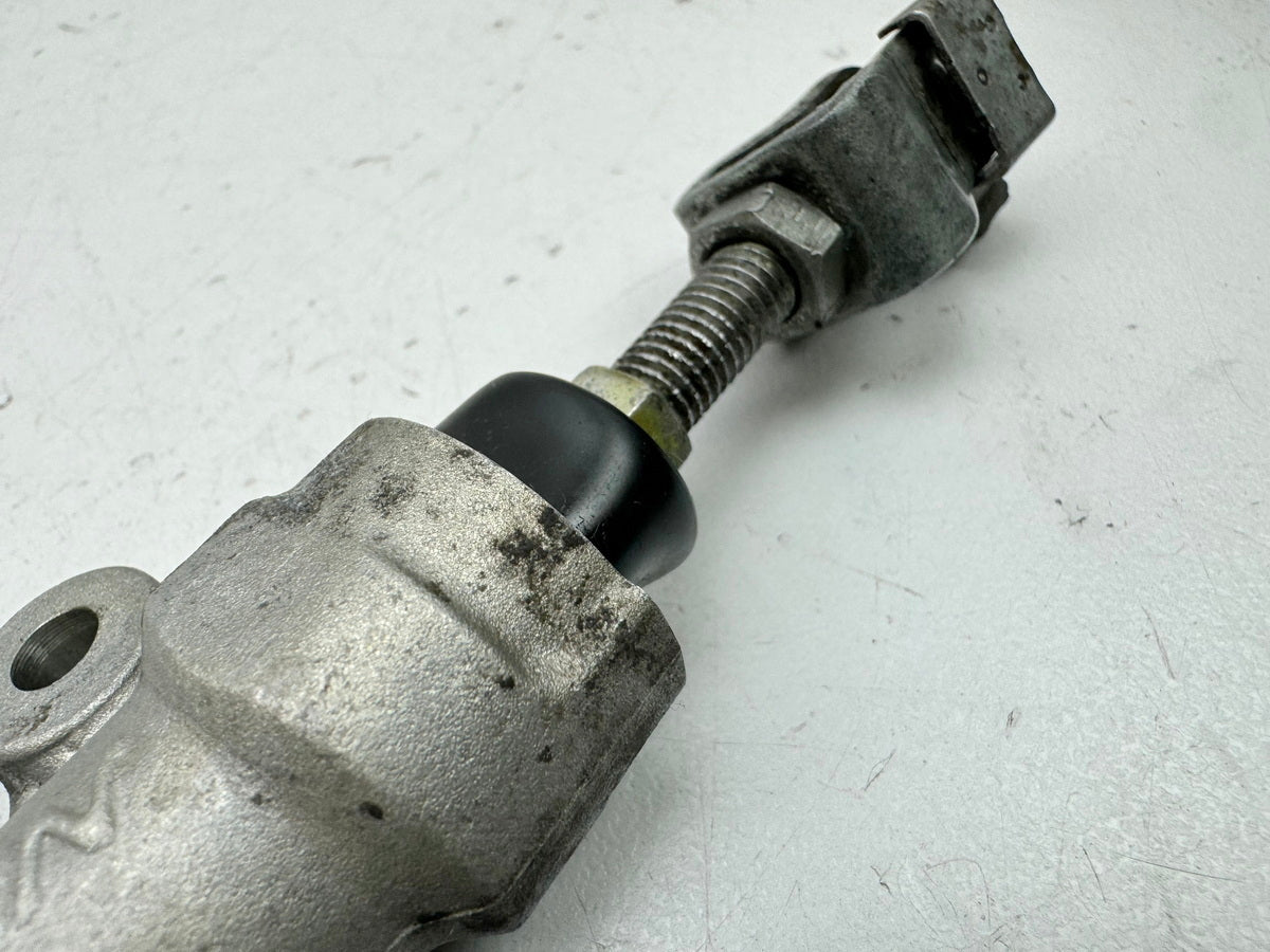 Honda CBR 900 SC28 Bremszylinder hinten Bremspumpe Nissin Fußbremszylinder 92-95