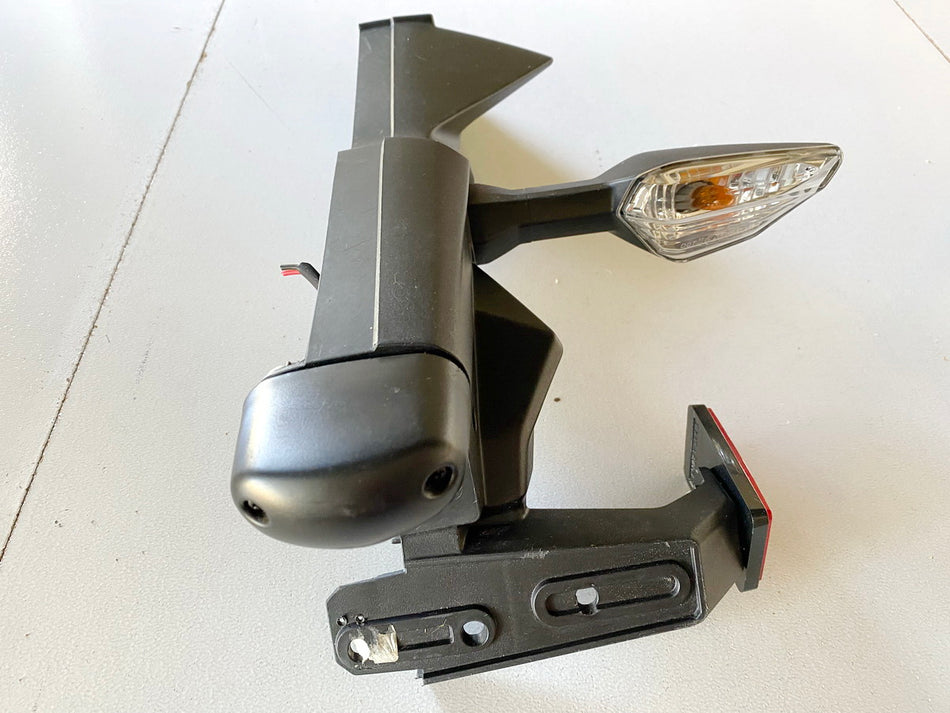 KAWASAKI Ninja 650 Kennzeichenhalter rechts Radabdeckung Nummernschildträger