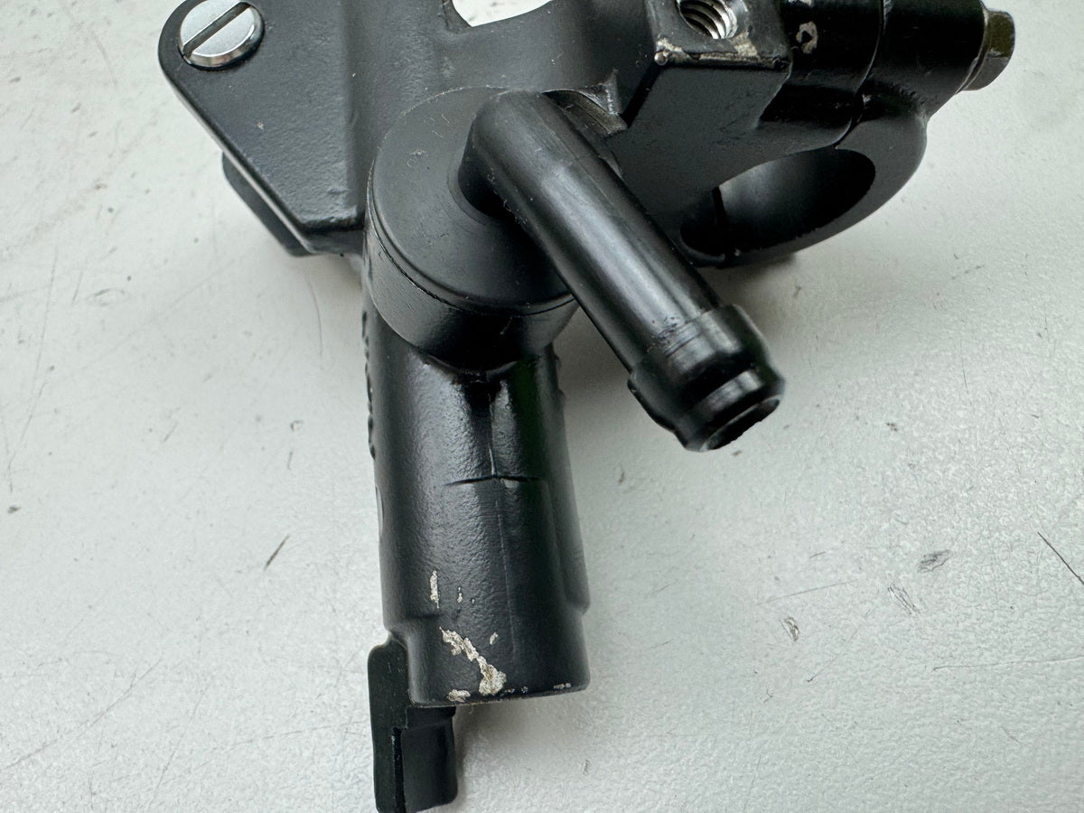 Honda CBR 900 SC28 Bremszylinder vorn Bremspumpe Nissin Hauptbremszylinder 92-95