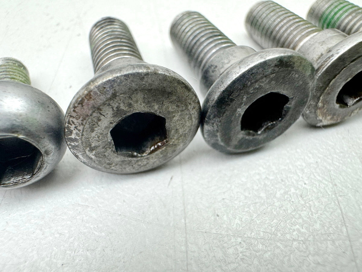 Honda CBR 900 SC28 Schrauben für Bremsscheibe vorn hinten original Satz 92-95