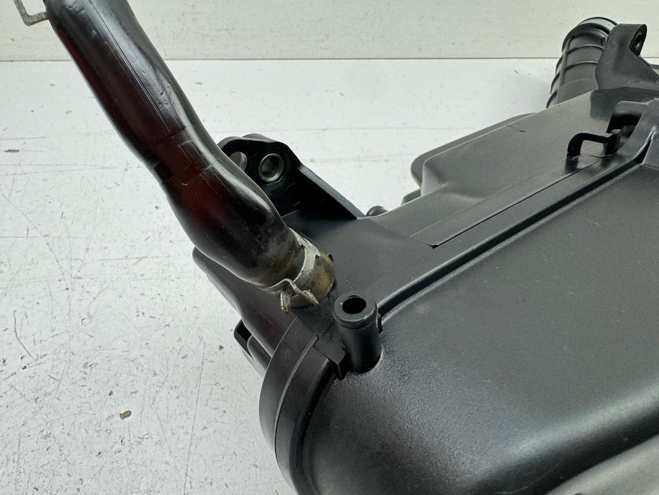 HONDA FES 125 JF12 PANTHEON Caja de filtro de aire Carcasa de filtro de aire Manguera