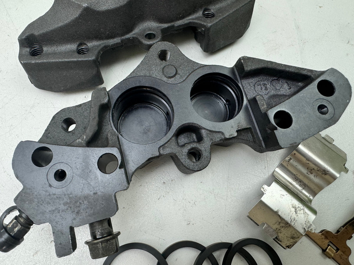 Honda CBR 900 SC28 Bremssattel vorn links rechts Nissin Bremszange 92-95