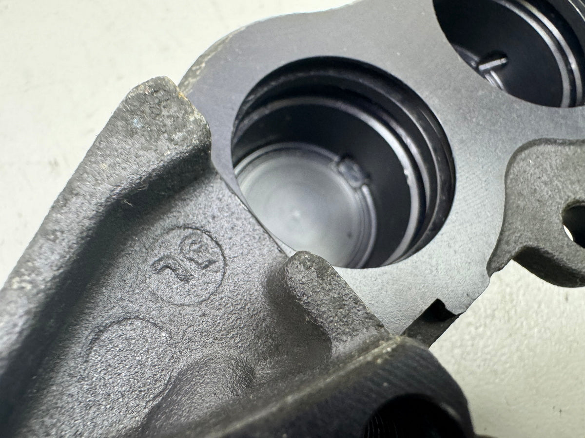 Honda CBR 900 SC28 Bremssattel vorn links rechts Nissin Bremszange 92-95
