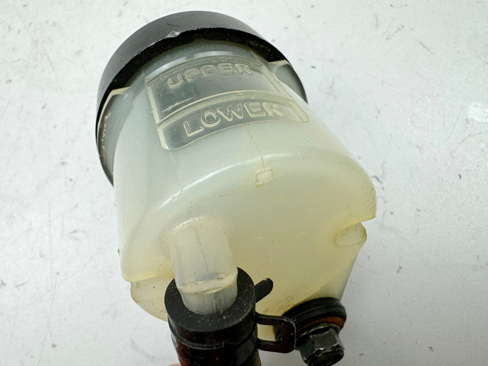 Honda CBR 900 SC28 Bremsflüssigkeitsbehälter vorn original für Bremspumpe 92-95