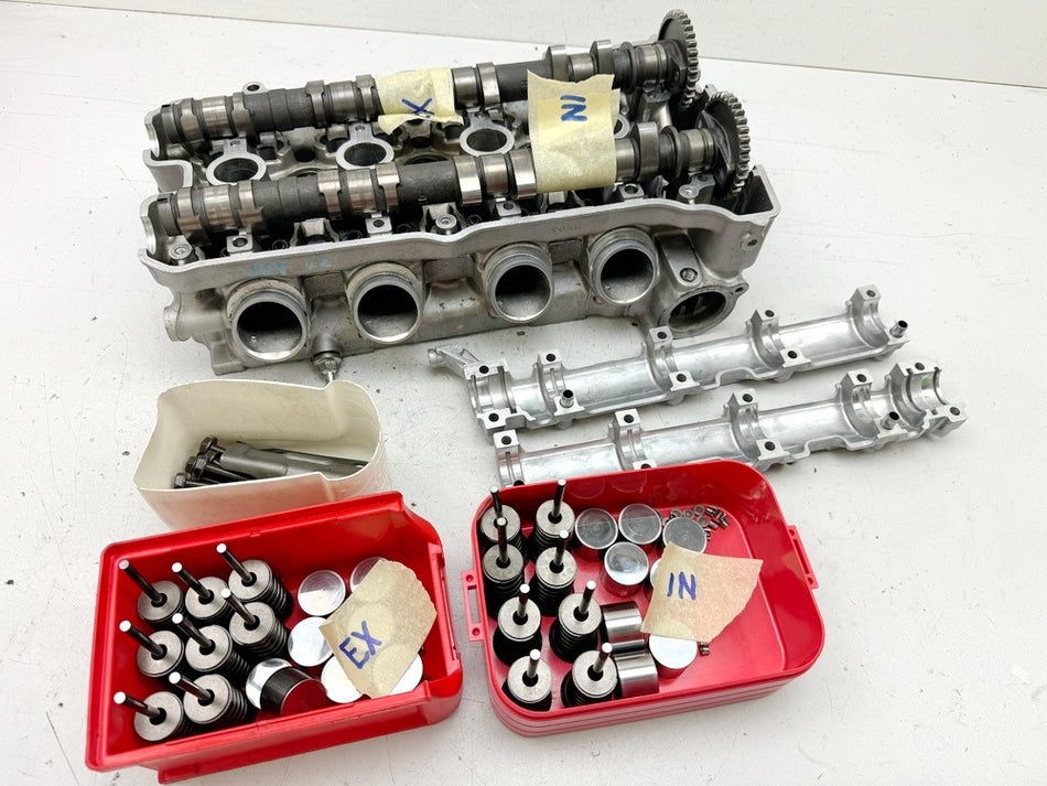 Honda CBR 900 SC28 Zylinderkopf Nockenwelle Einlass Auslass Ventile 92-95