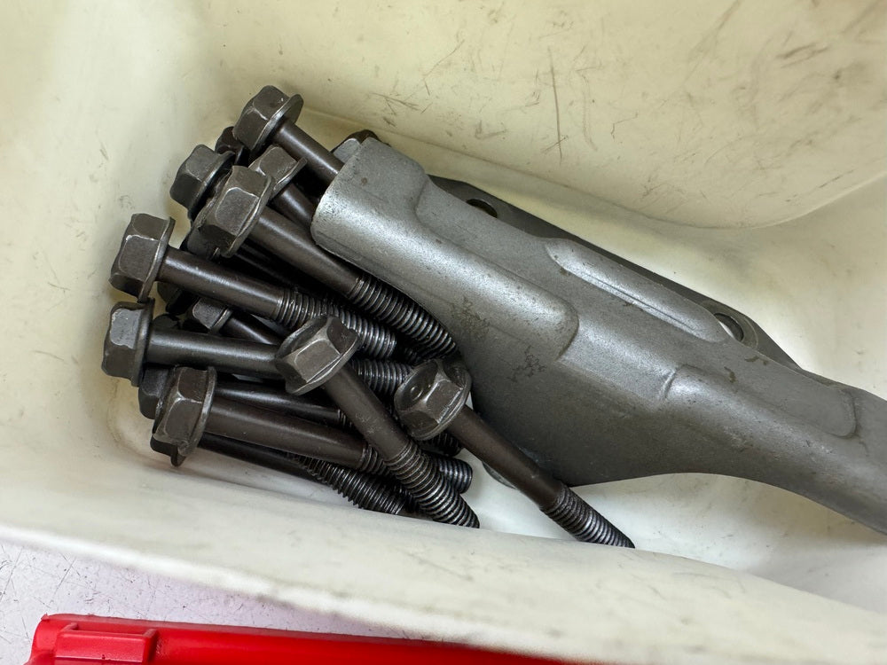 Honda CBR 900 SC28 Zylinderkopf Nockenwelle Einlass Auslass Ventile 92-95