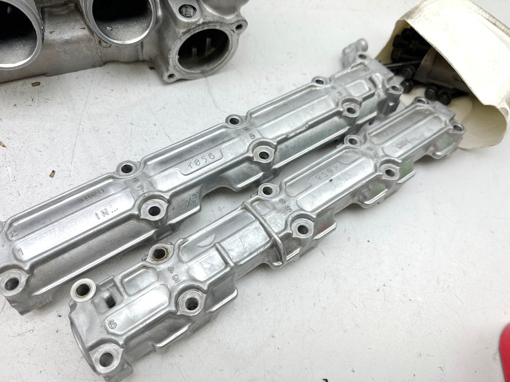 Honda CBR 900 SC28 Zylinderkopf Nockenwelle Einlass Auslass Ventile 92-95