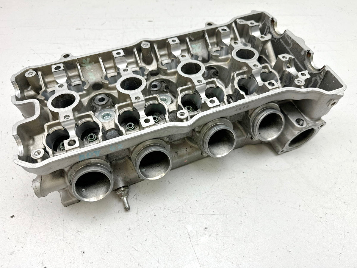 Honda CBR 900 SC28 Zylinderkopf Nockenwelle Einlass Auslass Ventile 92-95