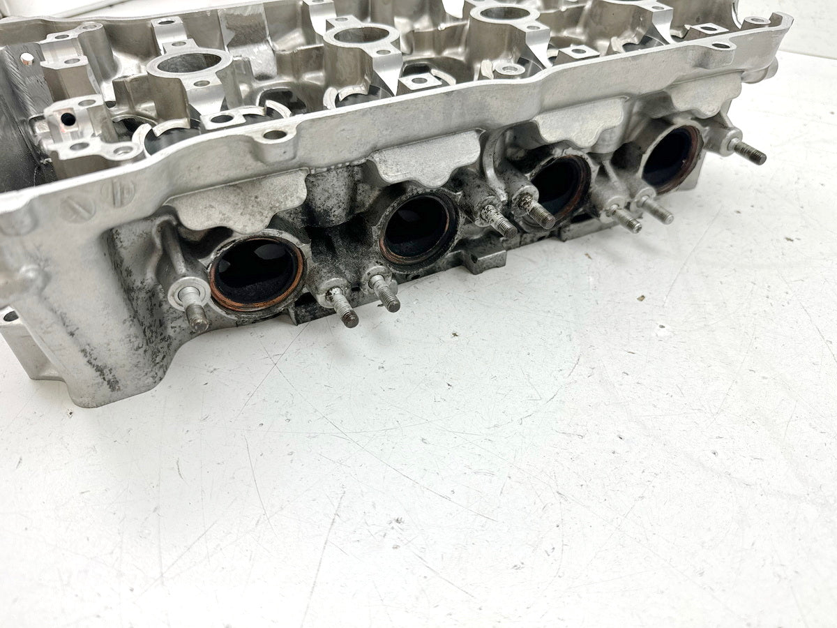 Honda CBR 900 SC28 Zylinderkopf Nockenwelle Einlass Auslass Ventile 92-95