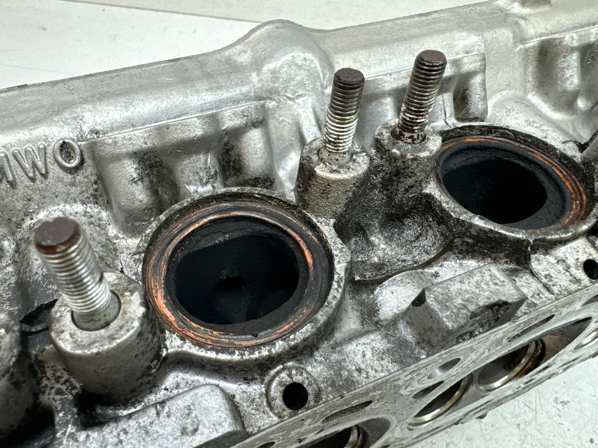 Honda CBR 900 SC28 Zylinderkopf Nockenwelle Einlass Auslass Ventile 92-95