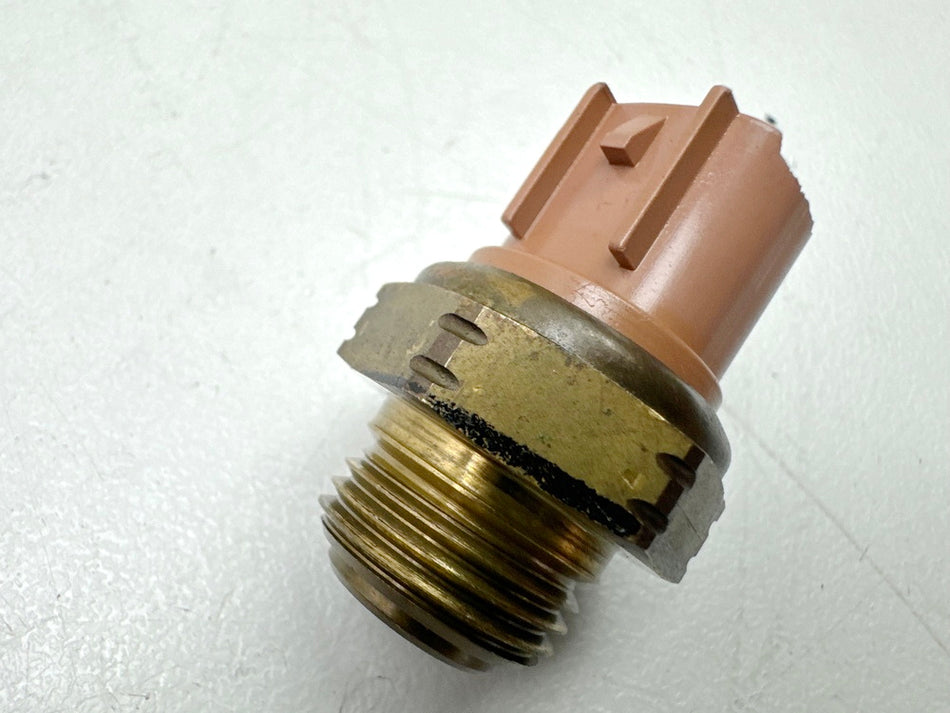KAWASAKI Z1000 ZRT00A Termocontacto original Radiador Ventilador Interruptor ventilador 03-06