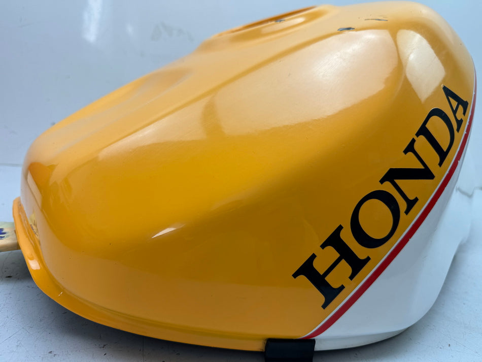 Honda CBR 900 SC28 Tank Kraftstofftank Benzintank Sprittank 92-95