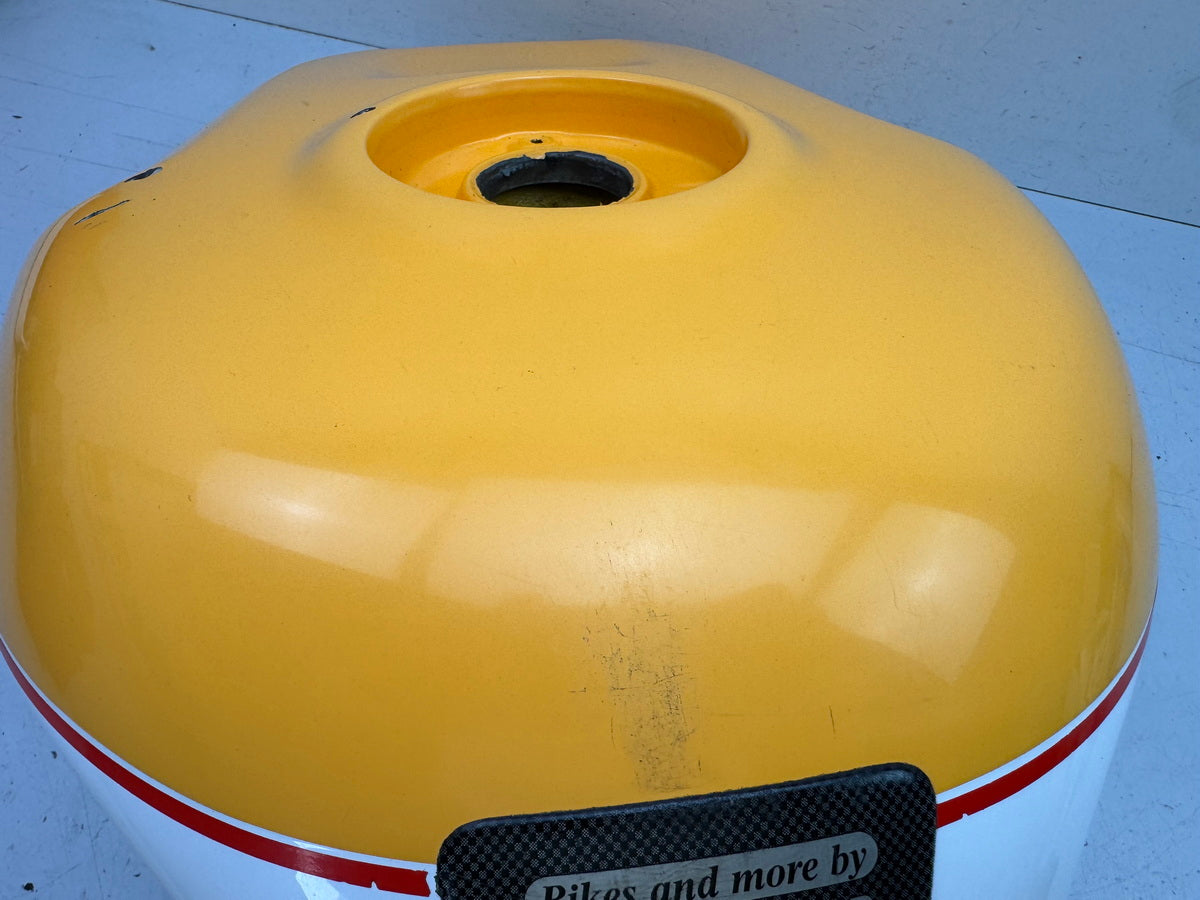 Honda CBR 900 SC28 Tank Kraftstofftank Benzintank Sprittank 92-95