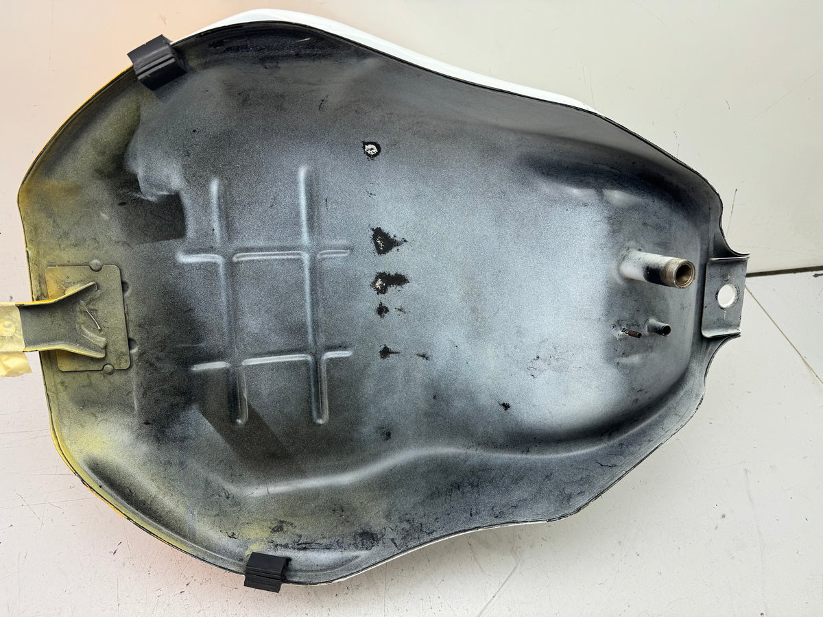 Honda CBR 900 SC28 Tank Kraftstofftank Benzintank Sprittank 92-95