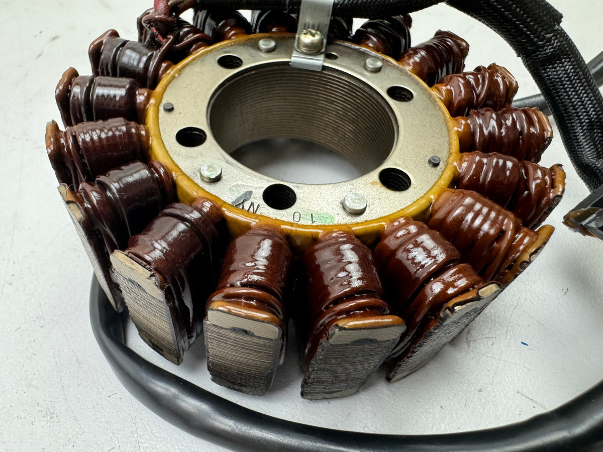 Honda CBR 900 SC28 Lima Stator Lichtmaschine Generator für Motor 92-95