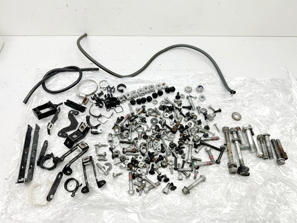 APRILIA RS 125 XA GP Replica Schrauben Kleinteile Halter für Rahmen Verkleidung