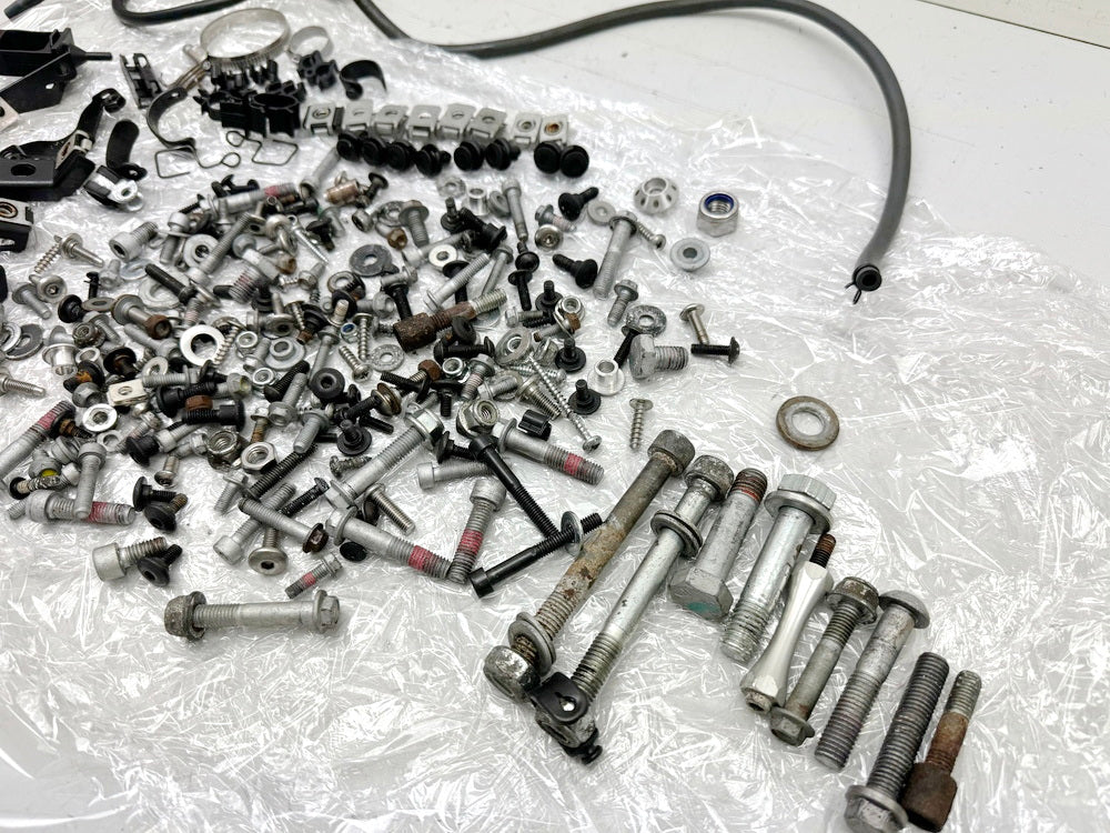 APRILIA RS 125 XA GP Replica Schrauben Kleinteile Halter für Rahmen Verkleidung