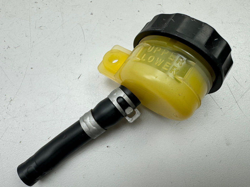 KAWASAKI Z1000 ZRT00A Depósito líquido de frenos trasero p. cilindro maestro de freno 03-06