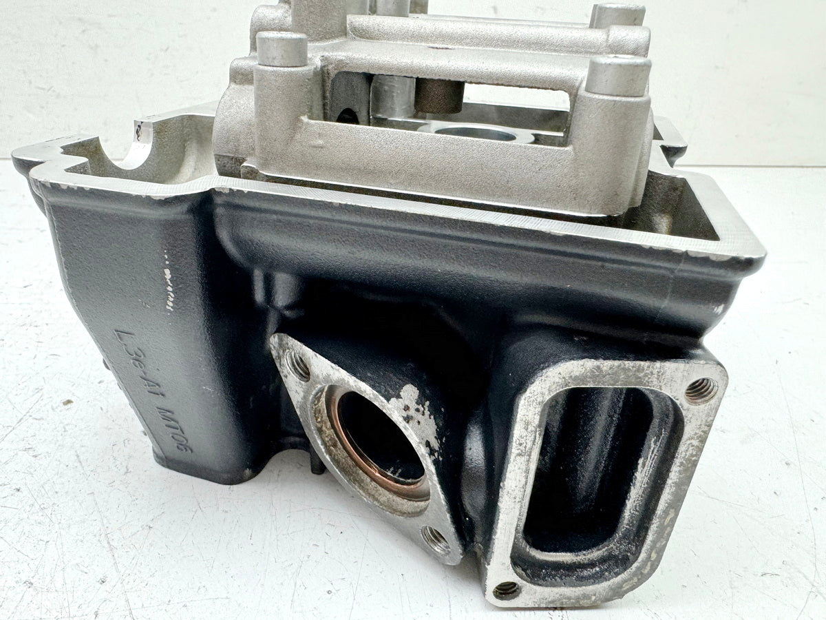 APRILIA RS 125 XA GP Replica Cylinder Head Valves (for engine)