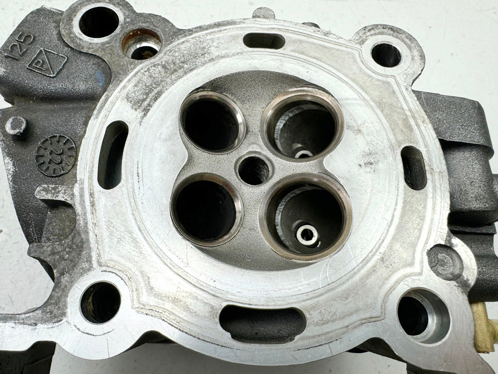 APRILIA RS 125 XA GP Replica Cylinder Head Valves (for engine)