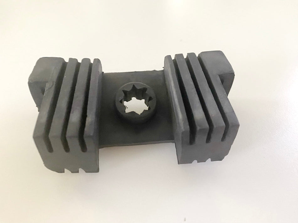 HONDA CBR 600 PC31 Tankgummi hinten Halterung Tank Gummi