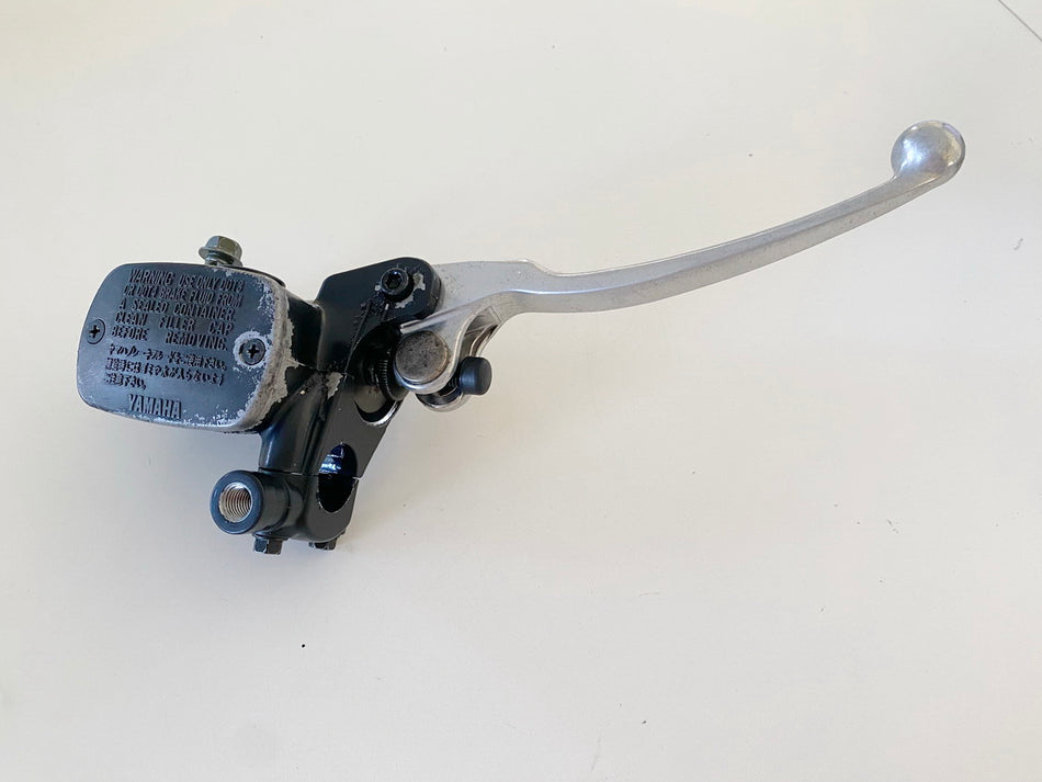 YAMAHA XJ 600S RJ01 DIVERSION Bremszylinder vorn Bremspumpe Hauptbremszylinder