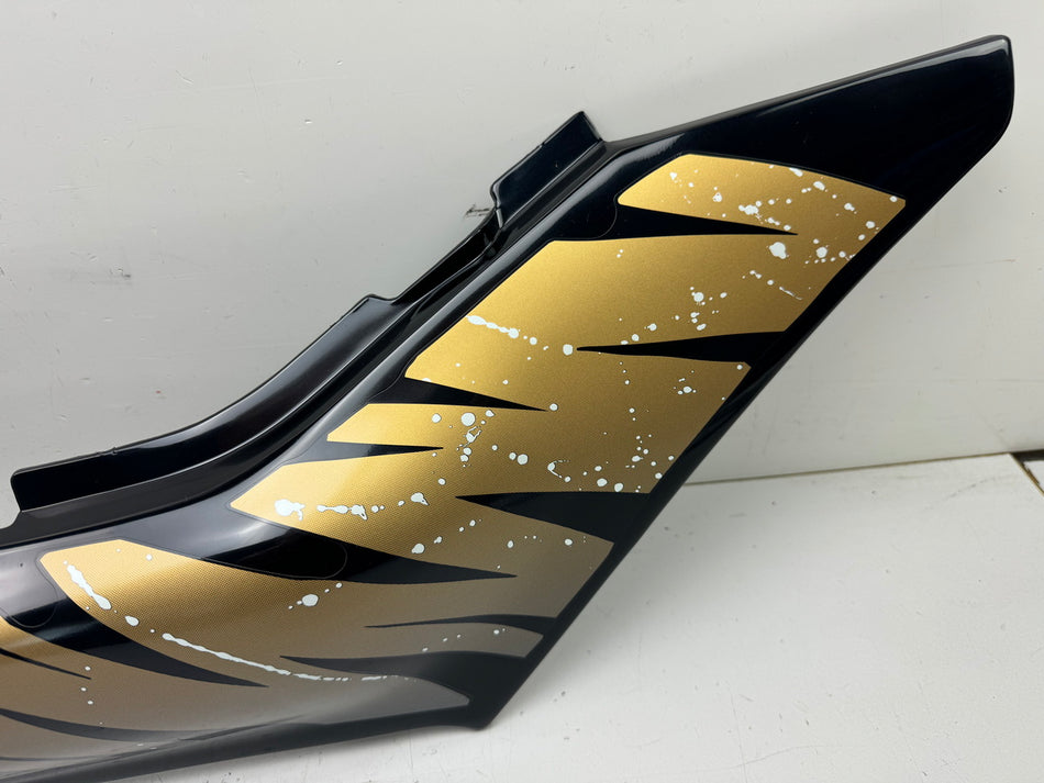 SUZUKI GS 500 E GM51B Heckverkleidung rechts Abddeckung Seitenteil Heck Cover