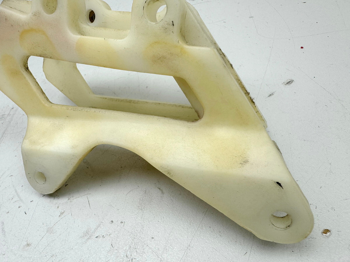 YAMAHA TT 600 E 4GV (4LW) Chain Guide Support Chain Slider Cover