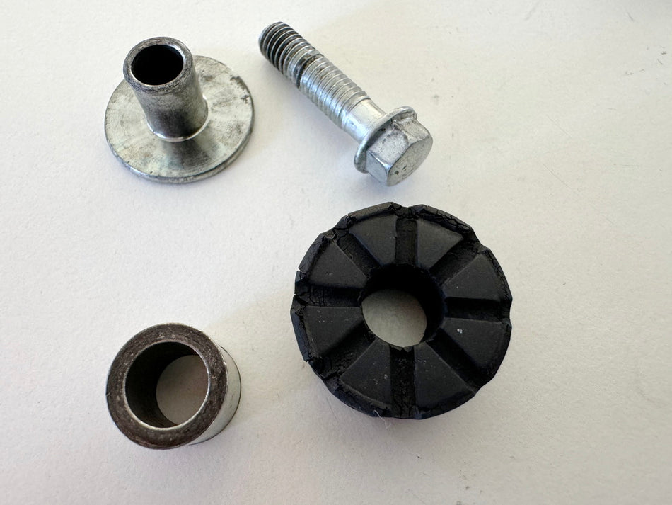 HONDA CBR 600 PC19 PC23 Soporte de tanque, topes, gomas, amortiguadores, soporte de depósito de combustible