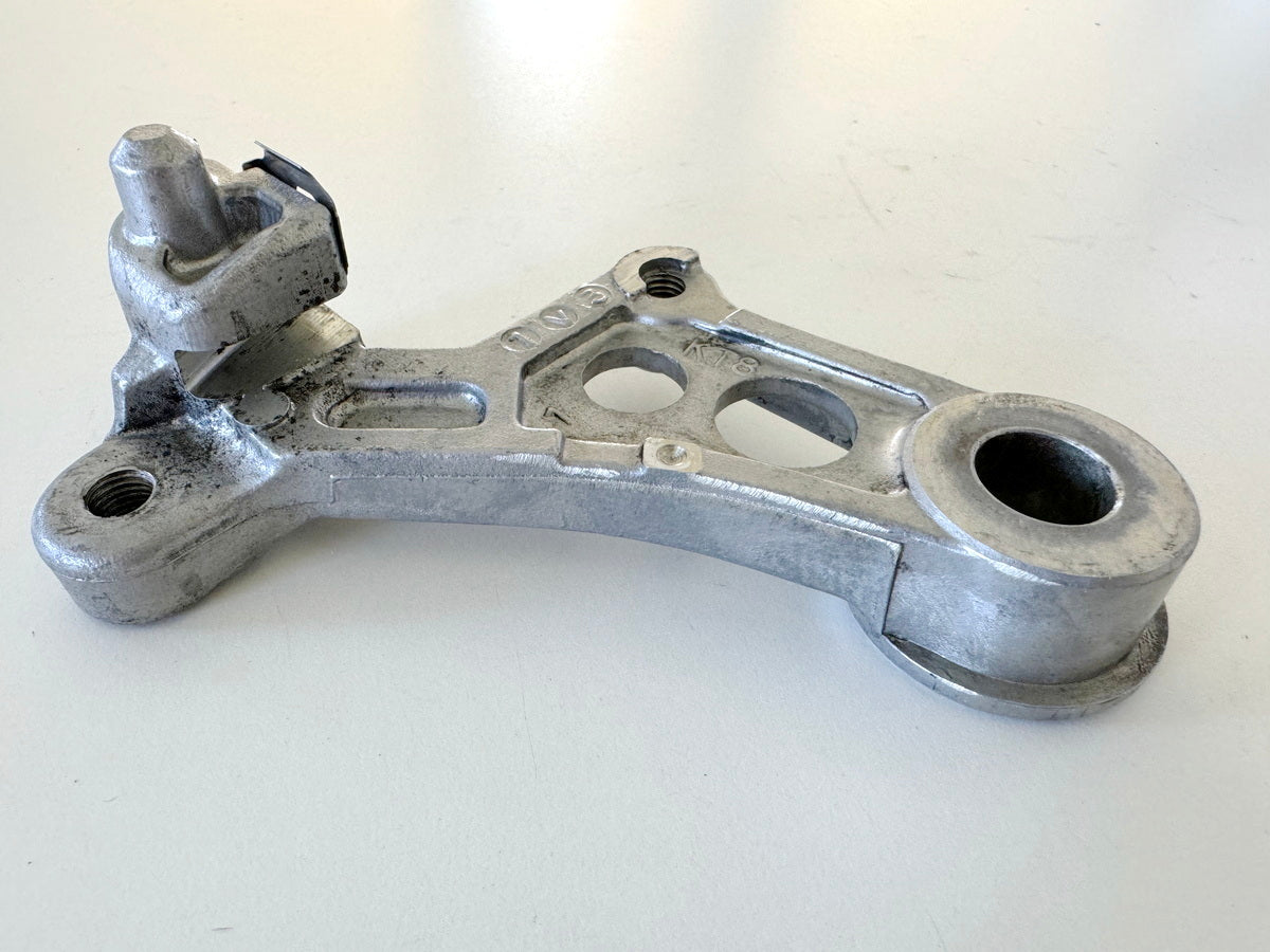 HONDA CBR 600 PC19 PC23 Placa de anclaje de freno trasero Pinza de freno Soporte