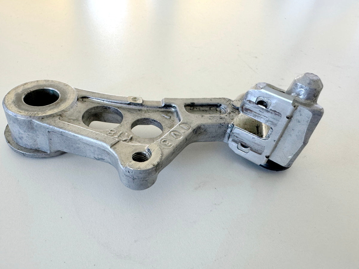 HONDA CBR 600 PC19 PC23 Placa de anclaje de freno trasero Pinza de freno Soporte