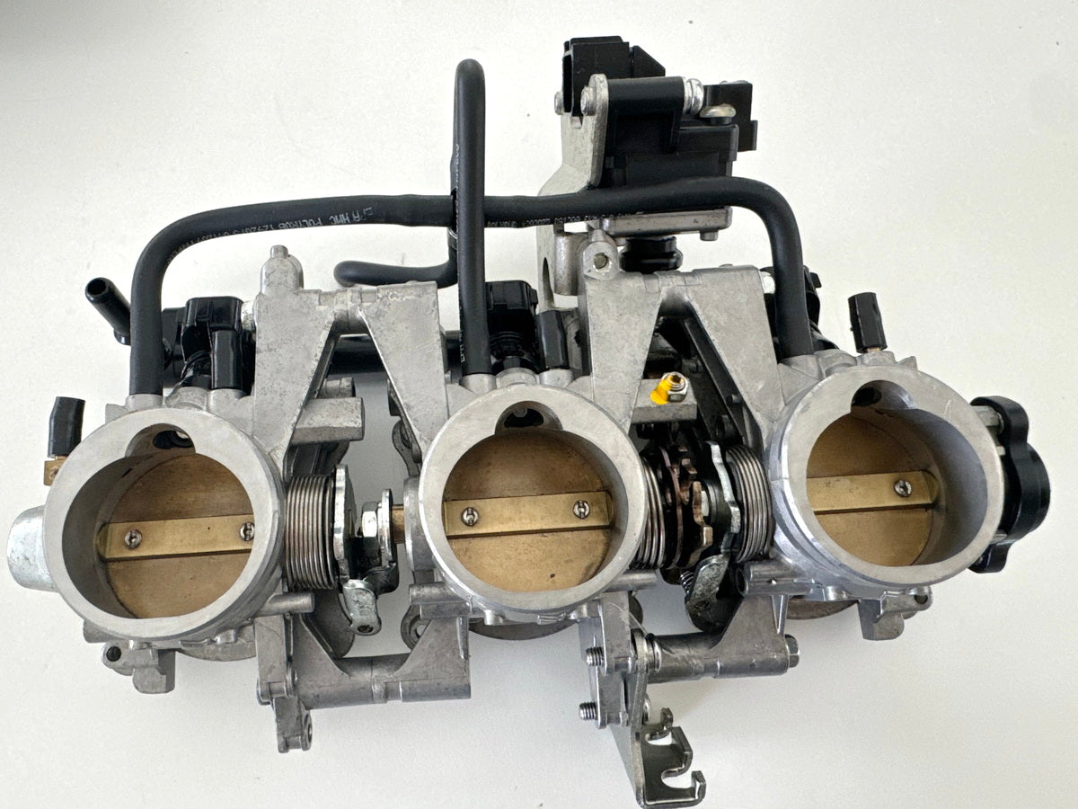 Triumph StreetTriple 675 D67LD Einspritzanlage Drosselkörper Drosselklappe 07-12
