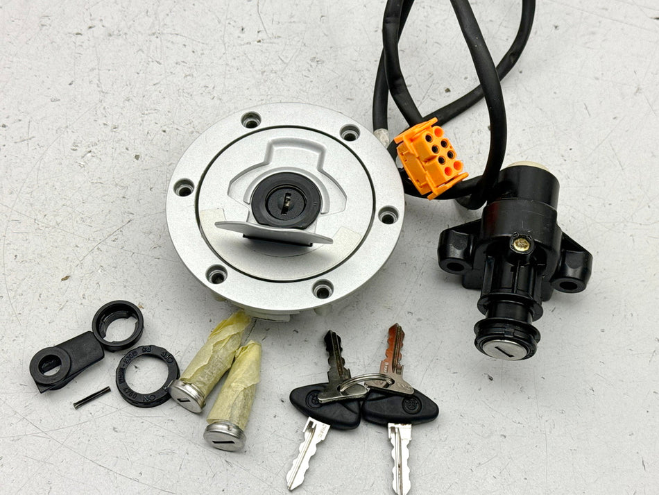 BMW R 1150 RT R22 Schloßsatz original Zündschloß Tankdeckel 4 Schlüssel