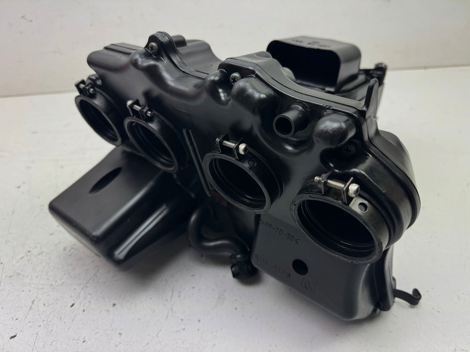 KAWASAKI Z1000 ZRT00A Caja filtro aire Admisión Caja filtro aire 03-