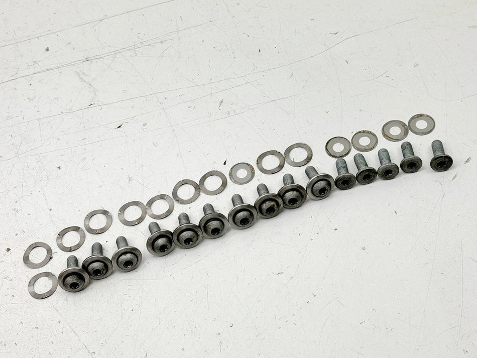 BMW R 1150 RT R22 Schrauben Bremsscheibe vorn Linsenkopfschraube (für Felge)