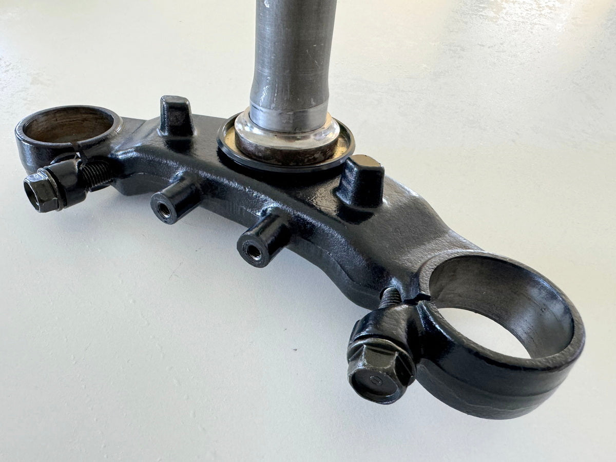 HONDA CBR 600 PC19 PC23 Gabelbrücke unten unfallfrei für Gabelholm Standrohr