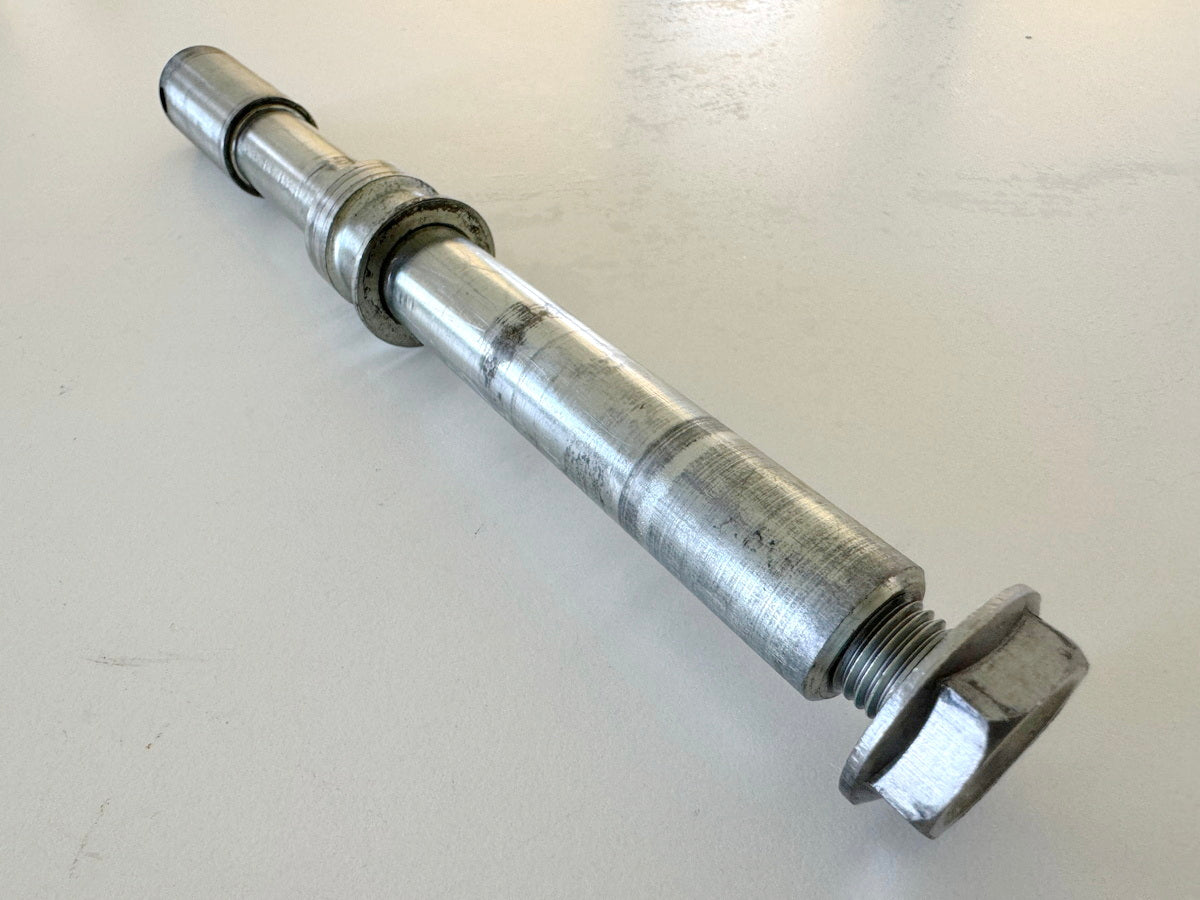 HONDA CBR 600 PC19 PC23 Eje pasante delantero Eje Tuerca Casquillo distanciador (para llanta)