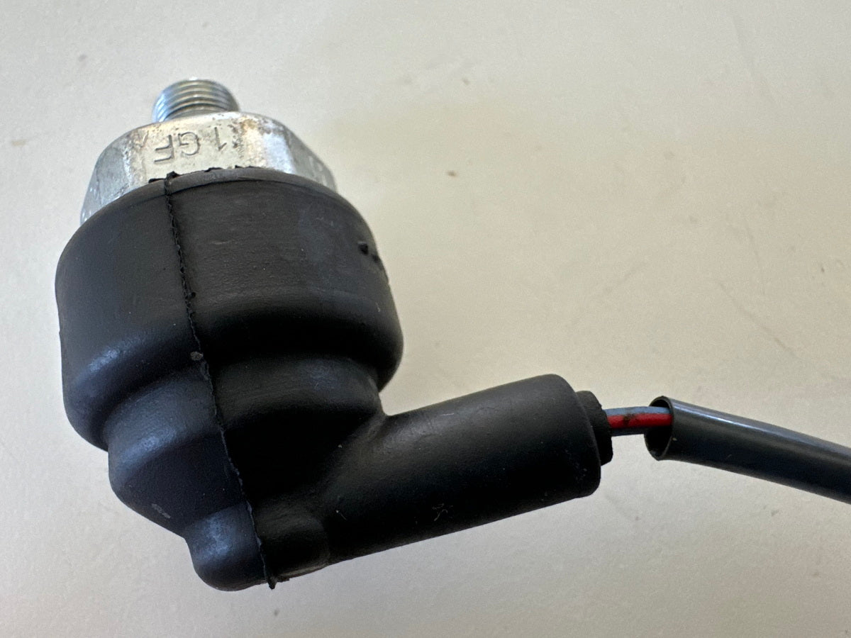 HONDA CBR 600 PC19 PC23 Interruptor de presión de aceite (para el circuito de aceite del motor)