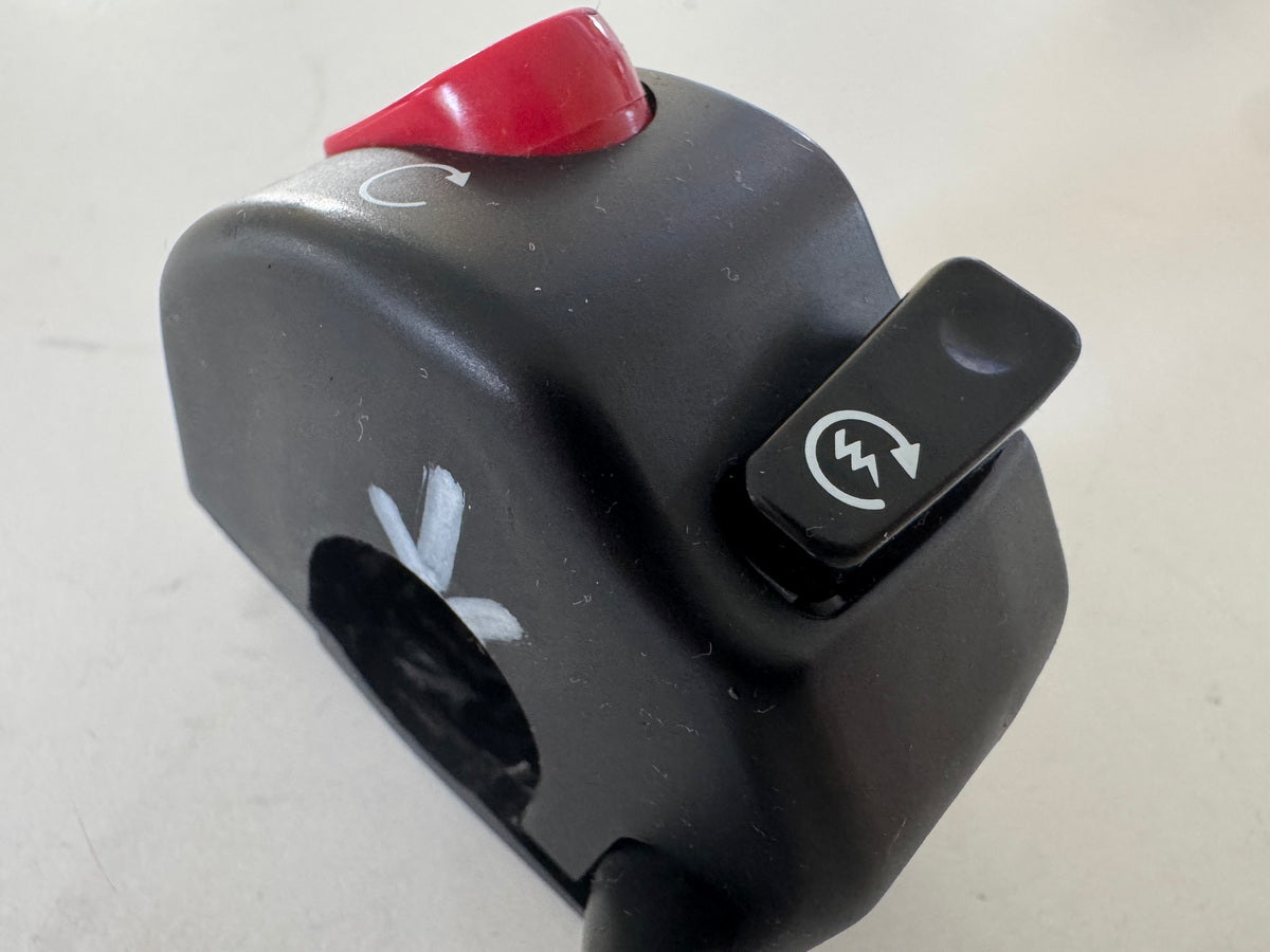 Triumph Street Triple 675 D67LD Lenkerschalter rechts Schalter Not Aus 07-12