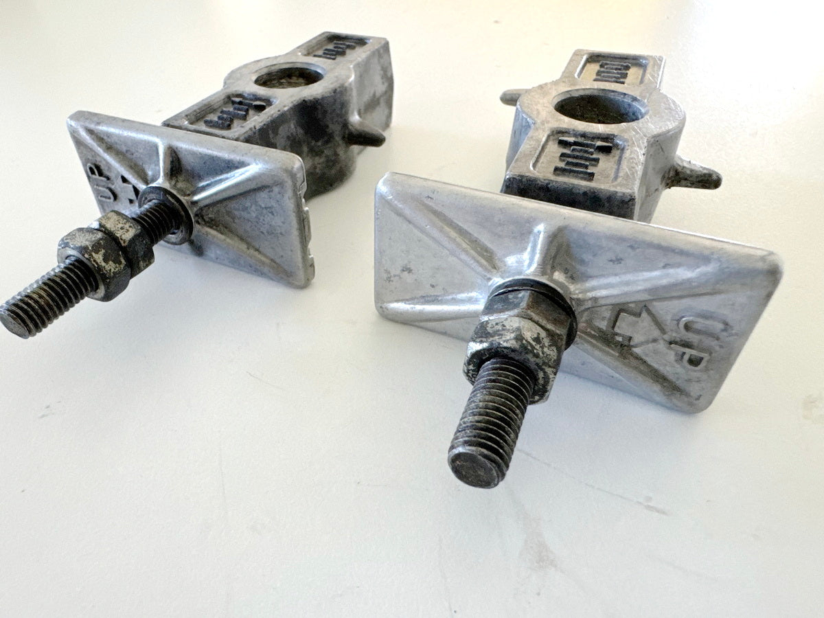 HONDA CBR 600 PC19 PC23 Chain Tensioners Left Right for Swingarm